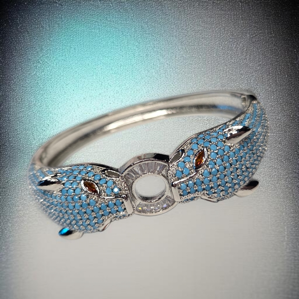 Luxury Silver Plated Chunky Duo Panther Head Doorknocker Crystal Bracelet - Picture 4 of 8
